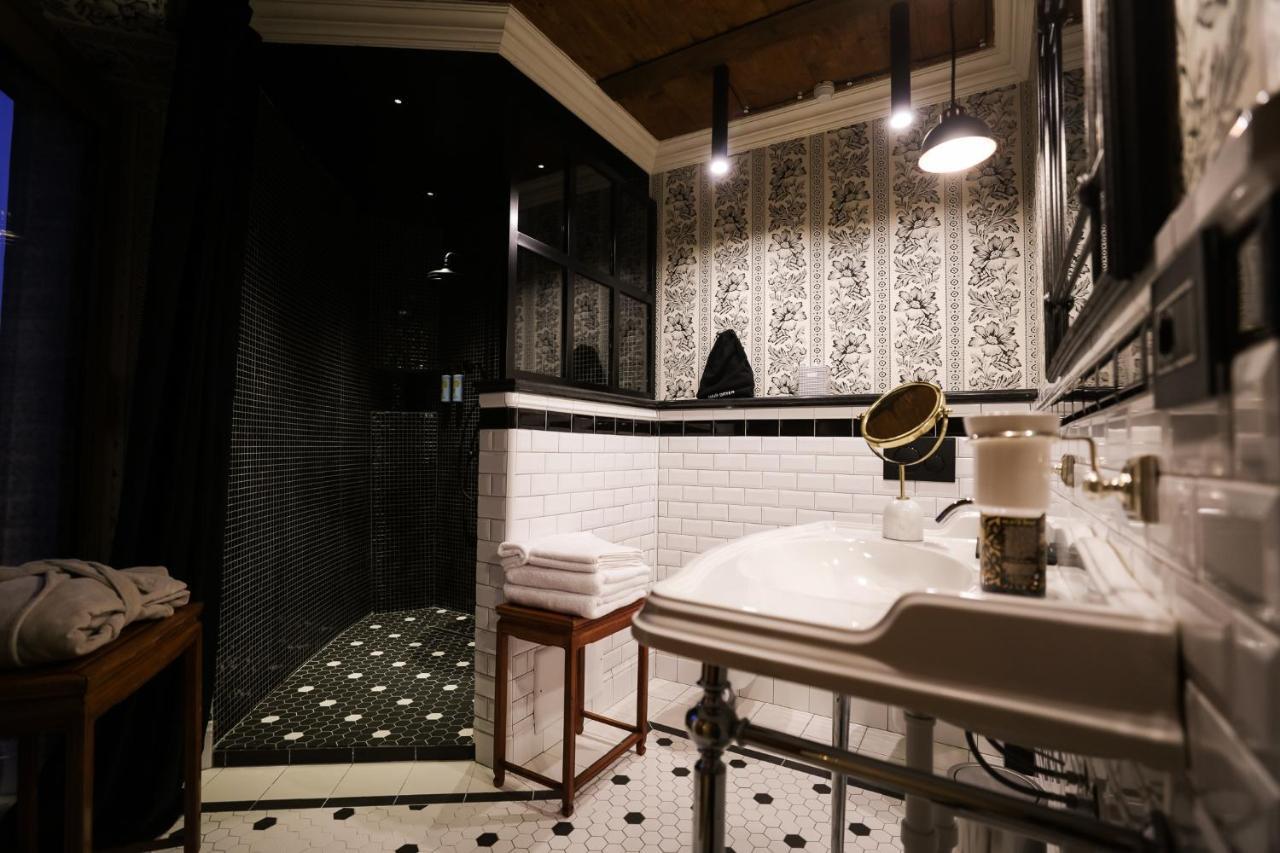 La Piazzetta Degli Artisti - Boutique B&B Bossolasco Buitenkant foto