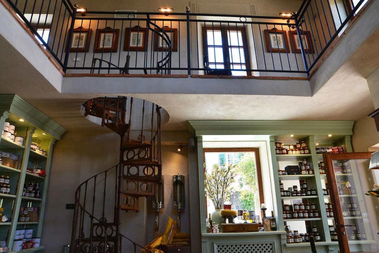 La Piazzetta Degli Artisti - Boutique B&B Bossolasco Buitenkant foto