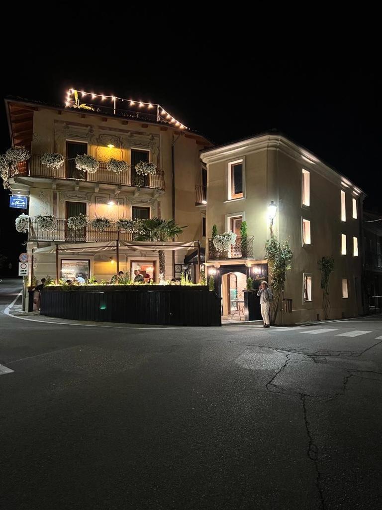 La Piazzetta Degli Artisti - Boutique B&B Bossolasco Buitenkant foto